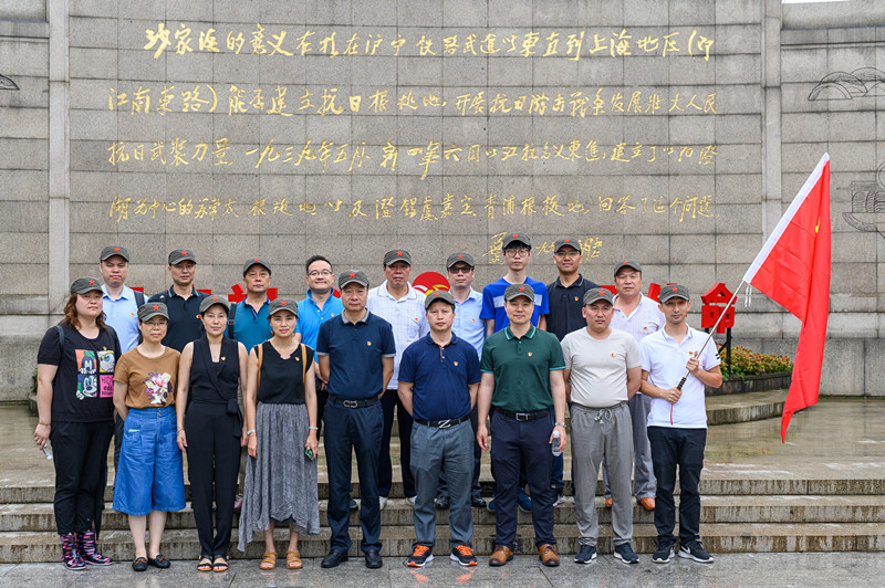 麥點(diǎn)彩印黨支部開(kāi)展“重溫誓詞，不忘初心，牢記使命”主題黨日活動(dòng)